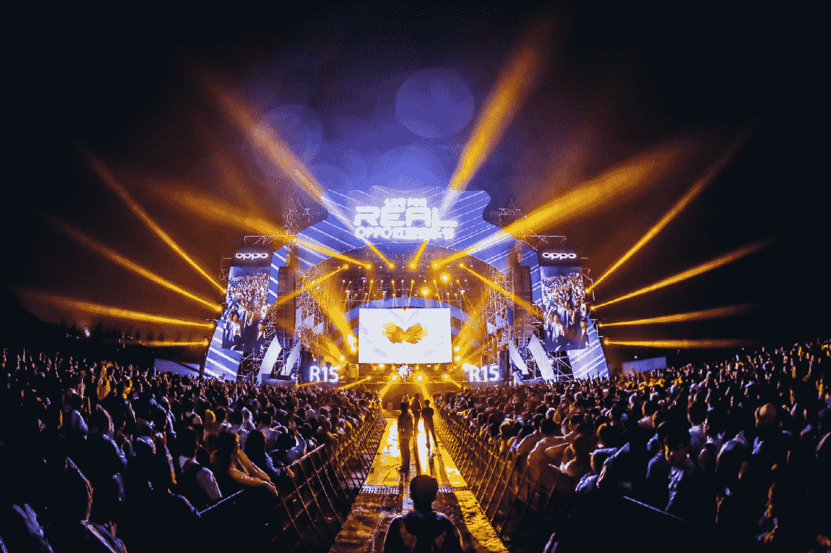 V5翻盘NS，Gumayusi开启传奇时刻峡谷大战全球总决赛，点燃全场激情的简单介绍